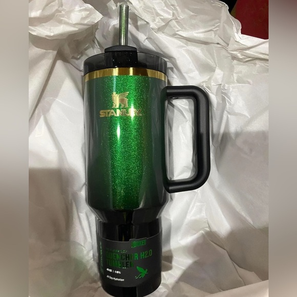 Stanley x Wicked Elphaba 40oz Tumbler - Picture 2 of 2
